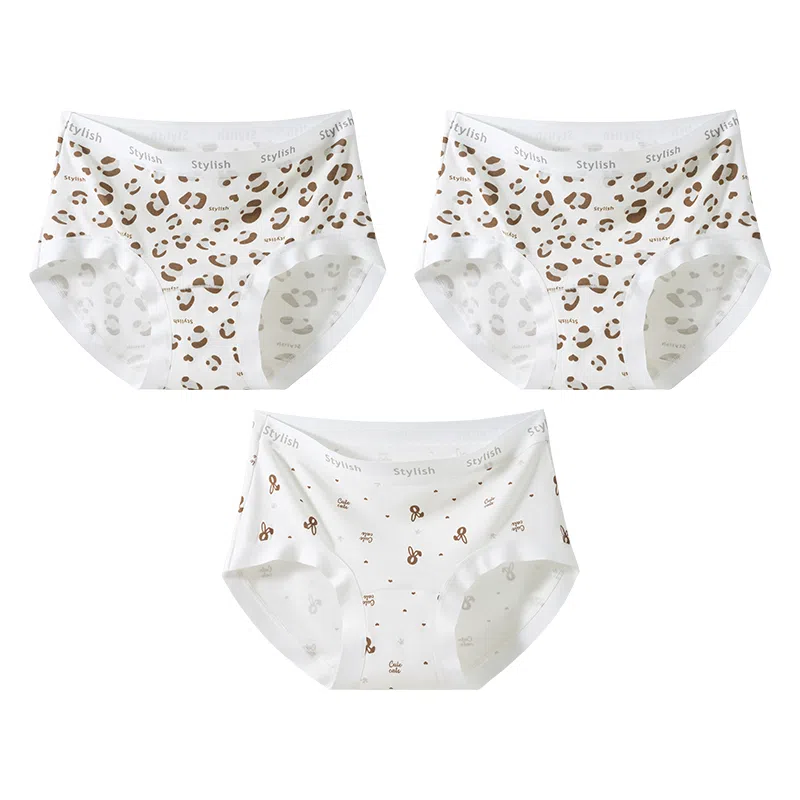 二三二三 甜美可爱萌系少女豹纹波点亲肤柔软舒适透气无痕隐形简约百搭日常短裤 组合装三角内裤 女款