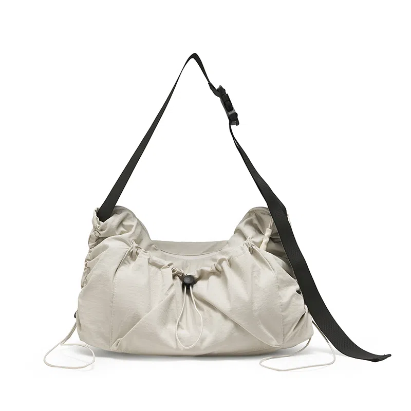 醇龙 时尚百搭外出通勤休闲高颜值斜挎包 尼龙 单肩包 女款 多色