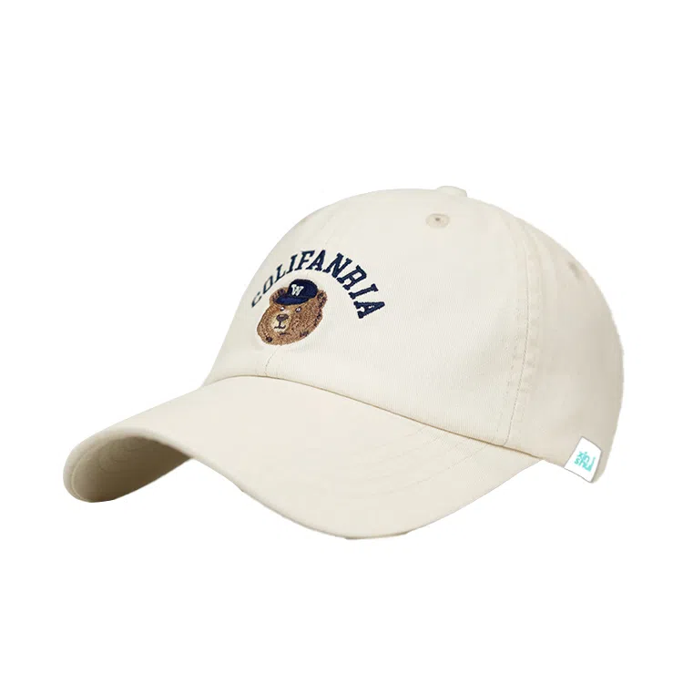 心水好物 美式刺绣小熊棒球帽显脸小百搭户外防晒遮阳帽 棉  鸭舌帽 男女同款情侣款