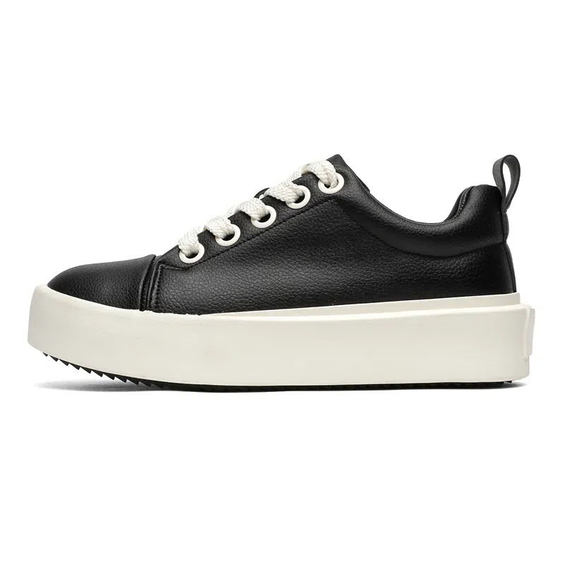 YIVELOVE Low Top Sneakers