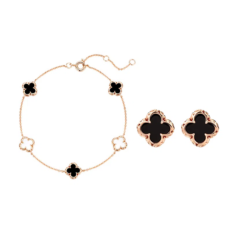 Ai De Promise Clover Stud Earrings