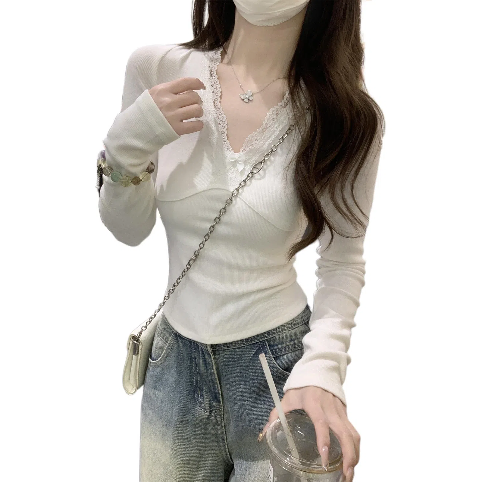 CASTLE WOODS 2025v T