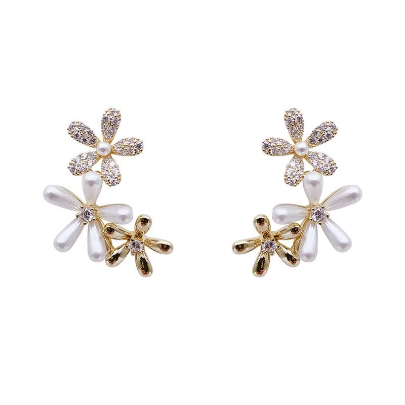 彤彤兔 温柔高级感微镶钻花朵耳环女精致气质甜美百搭耳饰时尚通勤 合金树脂 耳钉 女款