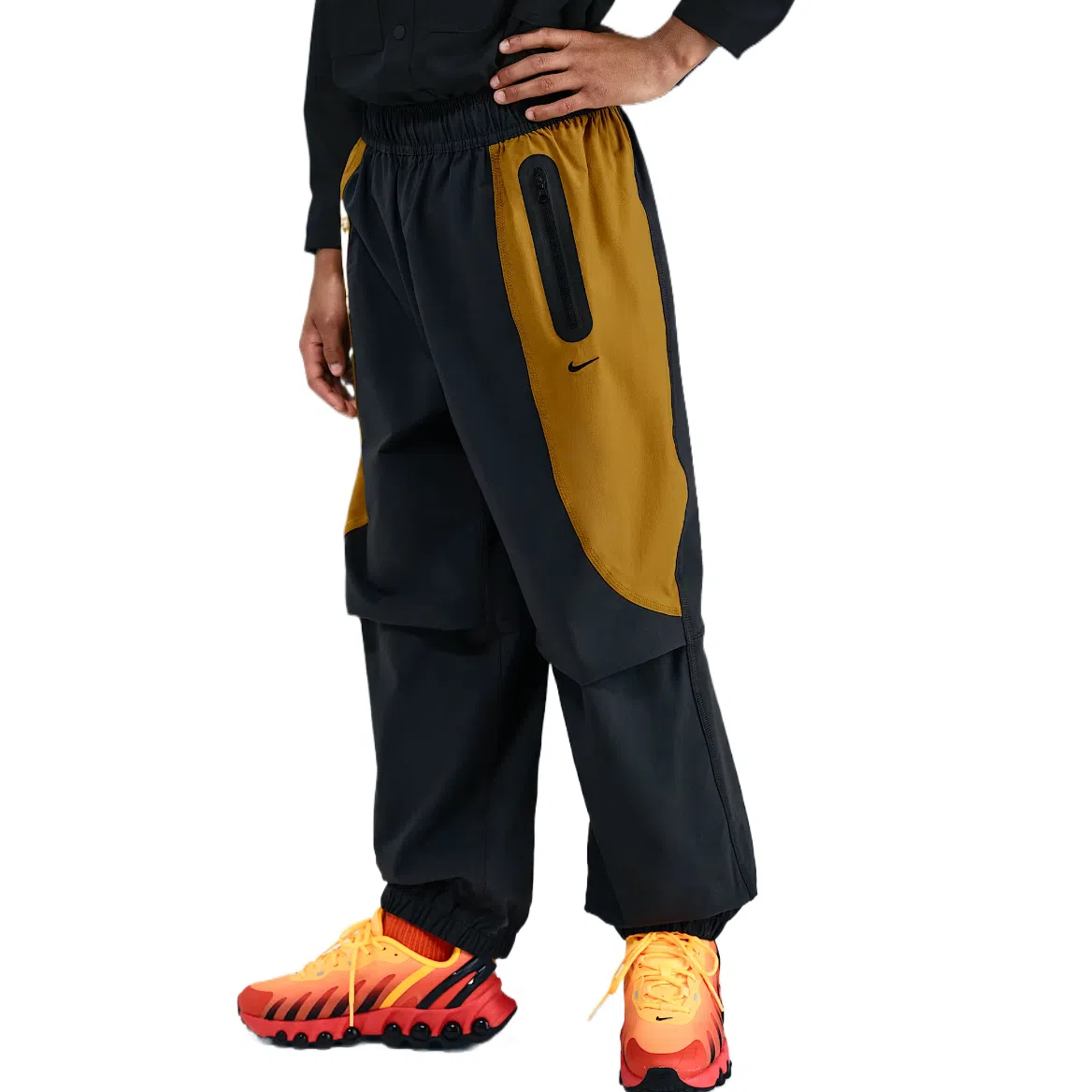 Nike woven FW25 Tech