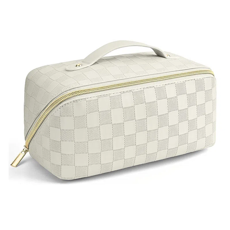 BEAUTIFUL AND CHARMING