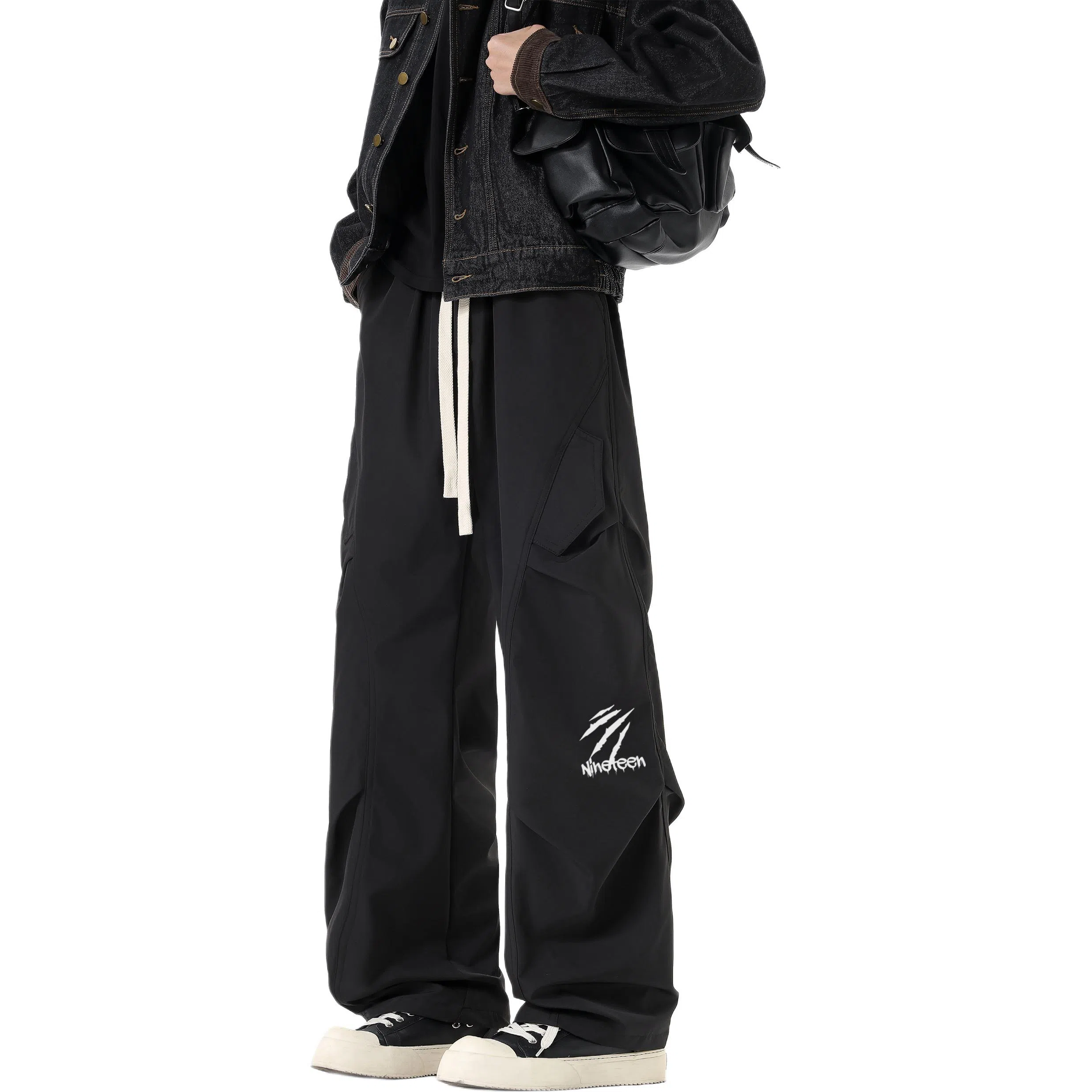 NINETEEN AUTUMN logo