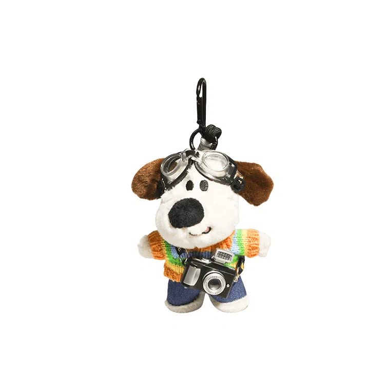 心水好物 背相机的小狗可爱钥匙扣挂饰情侣包包毛绒公仔解压 涤纶 挂件 男女同款情侣款