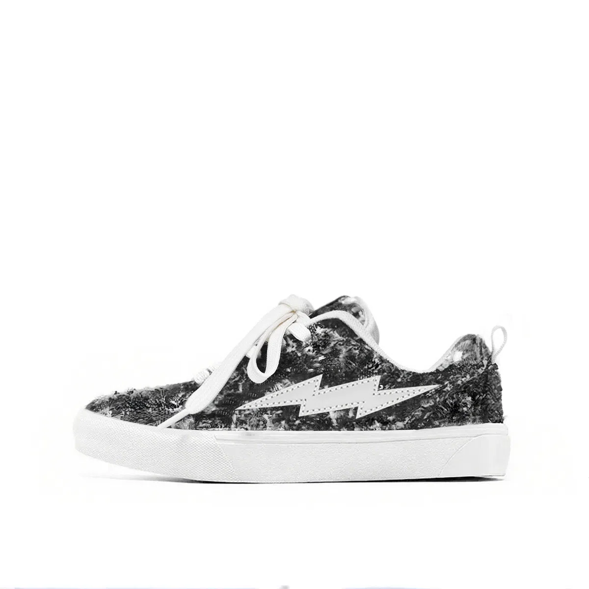Z.SUO Black Low-Top Sneakers