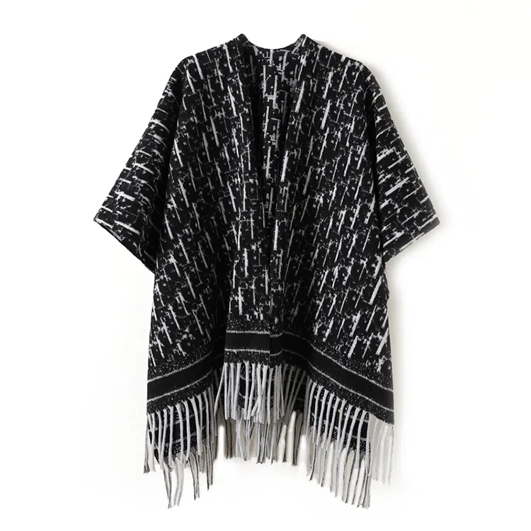 心水好物 优雅名媛风黑白双面外搭高级感保暖流苏 聚酯纤维 披肩 女款