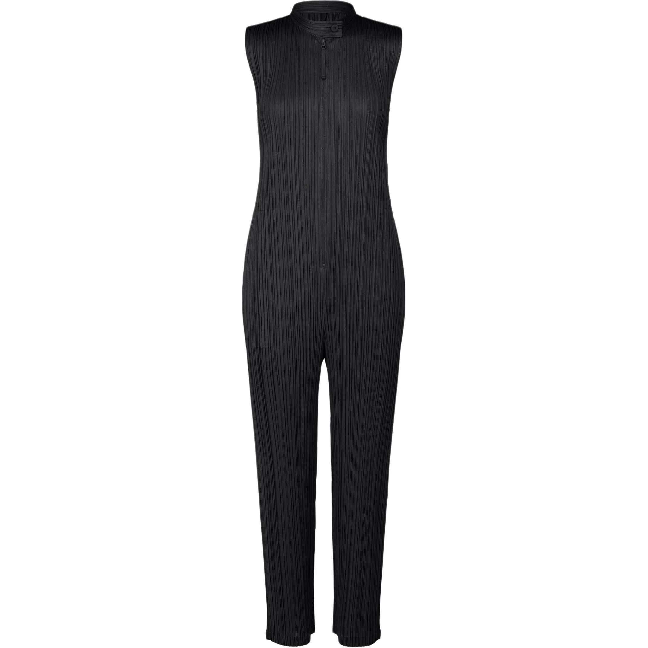 PLEATS PLEASE ISSEY MIYAKE