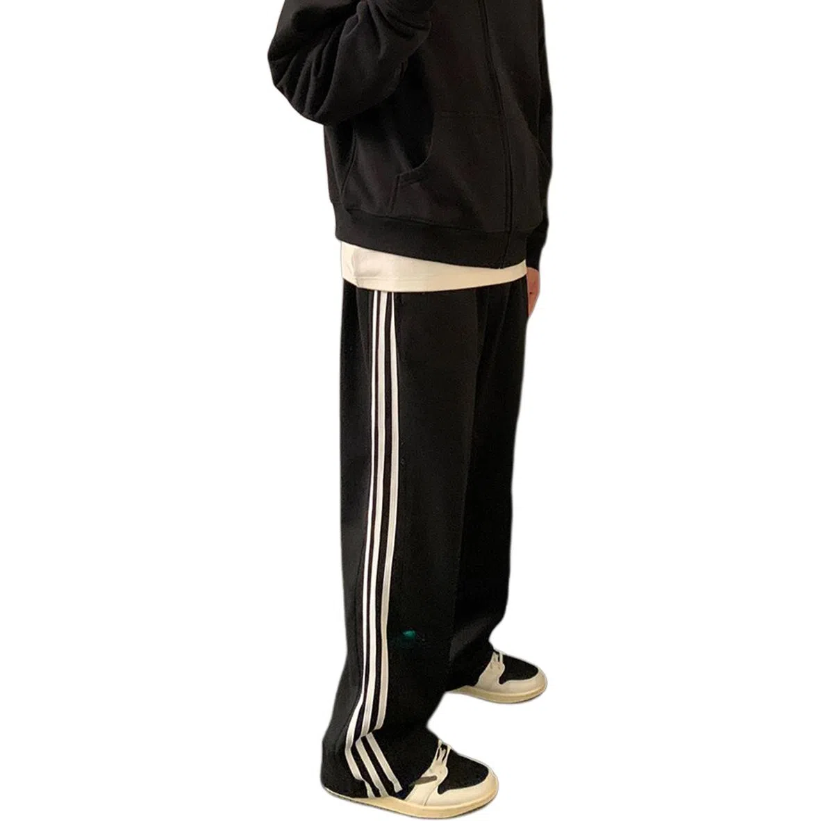 TR hiphopcleanfitvibe