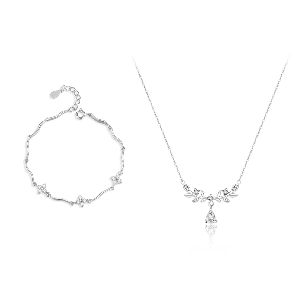 【纯银999 | 四叶草】 凤祥囍事 老凤祥 优雅浪漫温柔小众设计简约学生日常轻奢高级感经典百搭上岸通勤浪漫约会可调节#好运 足银 手链 女款