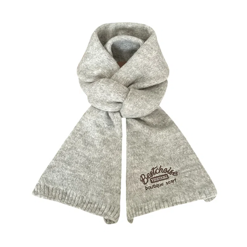 DAISY BEAUTY Embroidered Knit Scarf