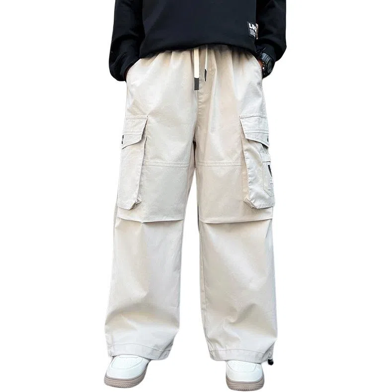 黑恐龙牛仔裤 舒适儿童痞帅风