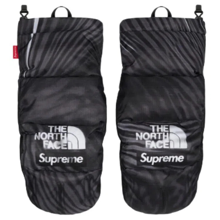 Supreme SS23 Week 3 SUPREMETHE NORTH FACE PRINTED MONTANA MITT