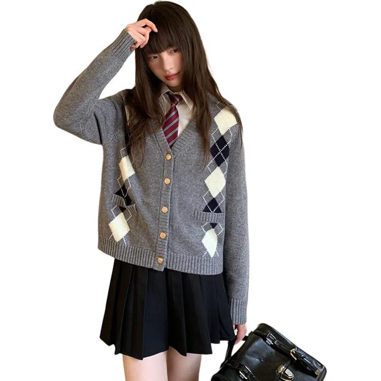 东鲸岁时记 开学季慵懒风学院风少女感甜美可爱复古日常通勤温柔甜妹保暖穿搭时尚毛衣外套毕业季针织衫 女款 礼盒装