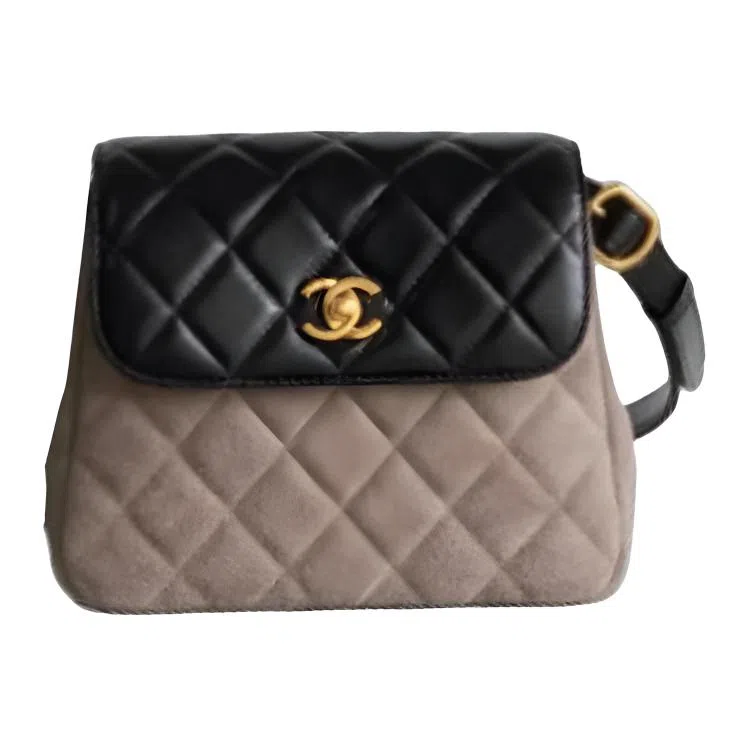 CHANEL 25B Quilted Shoulder Bag Black Khaki