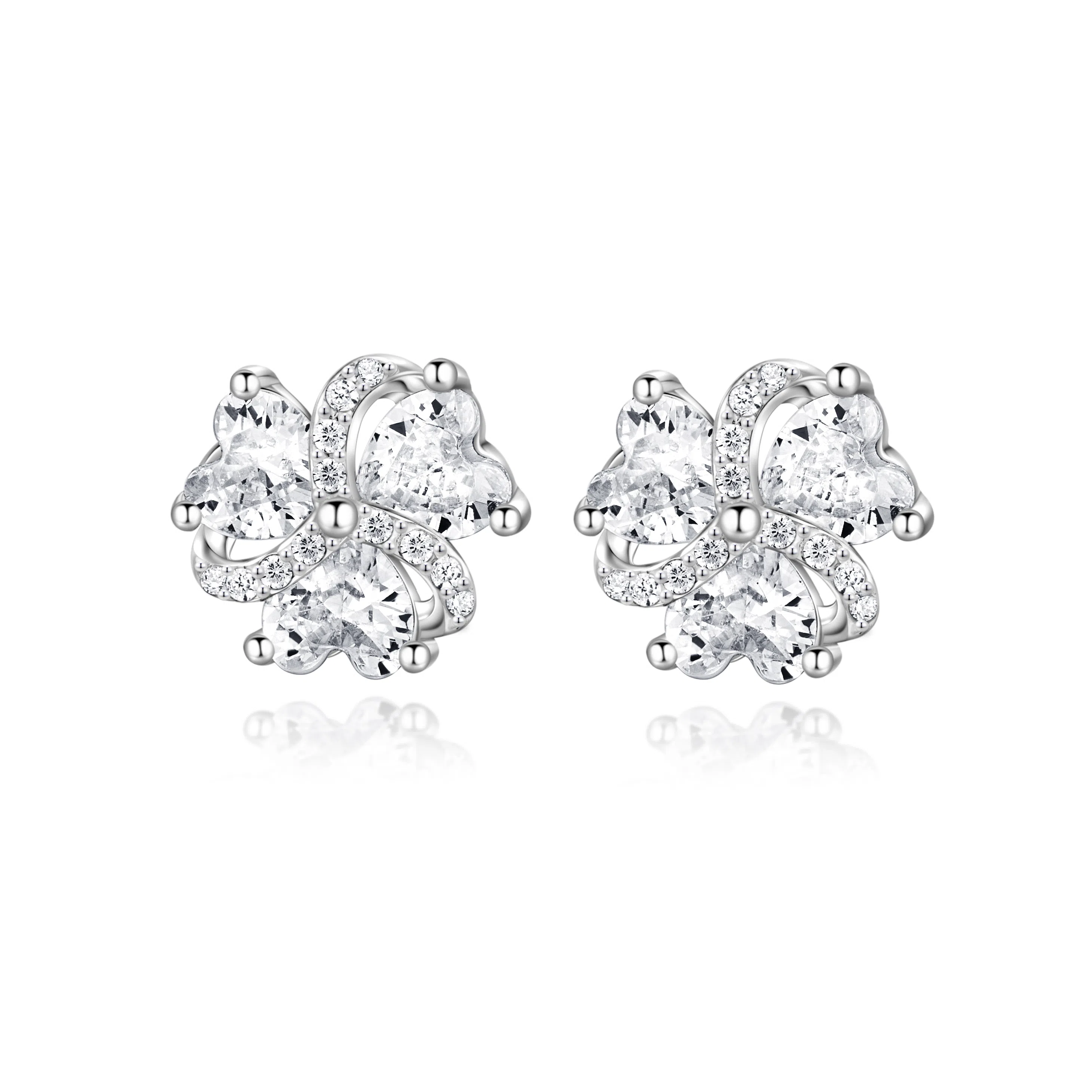 【999银养耳洞】 央创时尚 三叶花爱心花瓣经典造型 小巧精致闪耀 迷人优雅气质简约不易过敏#好运表白礼盒装 足银 耳钉 男女同款情侣款