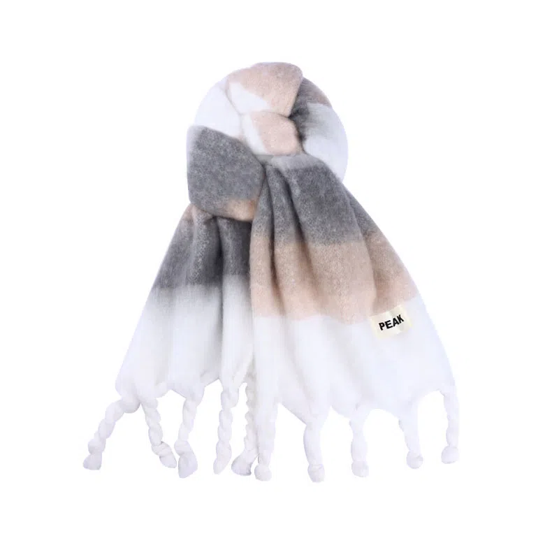 匹克 韩系高级慵懒学院风 渐变氛围感柔软加长加厚保暖流苏撞色设计百搭 聚酯纤维 绒线围巾 男女同款情侣款