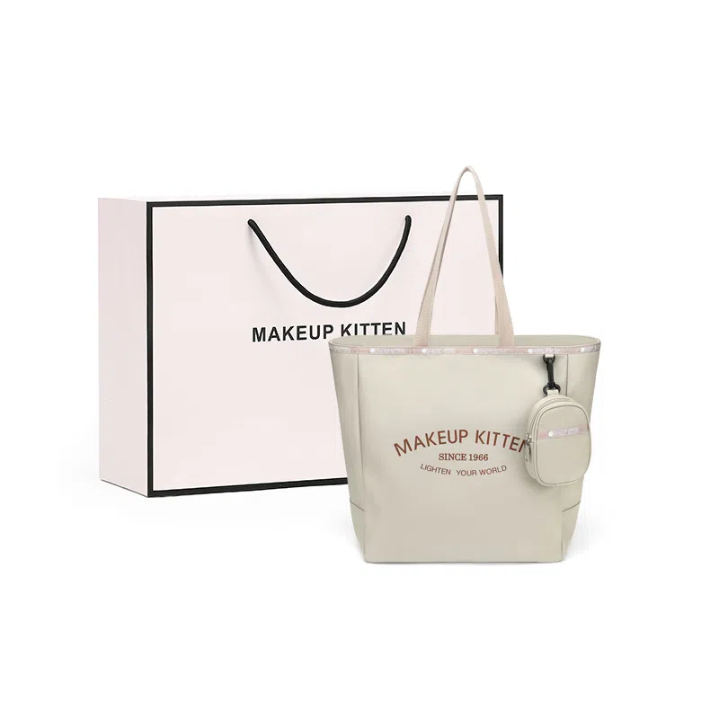 MAKEUP KITTEN Tote Bag