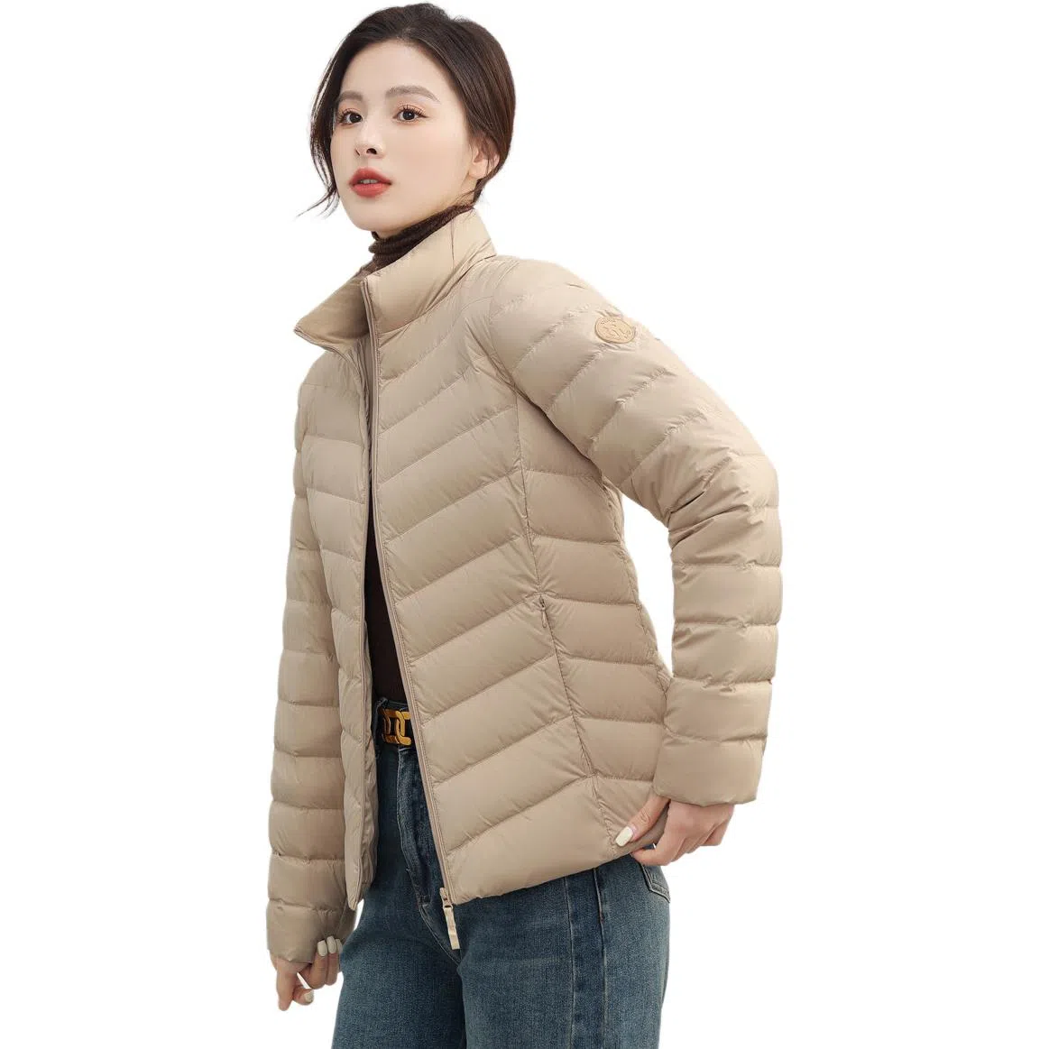 鸭鸭 纯色通勤连帽轻薄款短款外穿时尚百搭羽绒服 女款