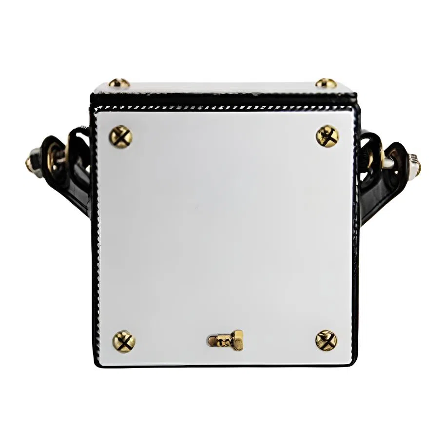 钢板一块黄油水泥黑手提包