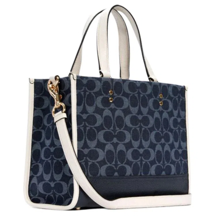 COACH Dempsey 30 Logo