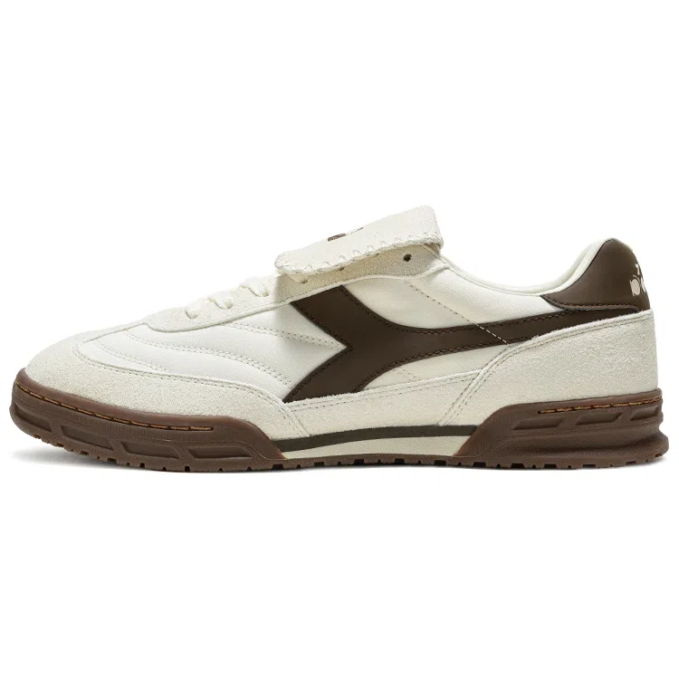 Diadora Chant