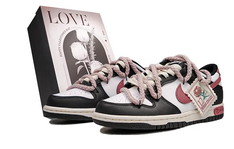 Nike Dunk Low GS Black Pink