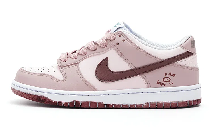Nike Dunk Low GS Strawberry Pink
