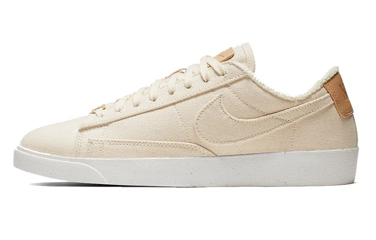 Nike Blazer Low LX "Ivory"