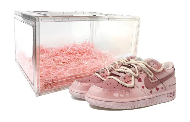 Nike Dunk Low "Love" Pink