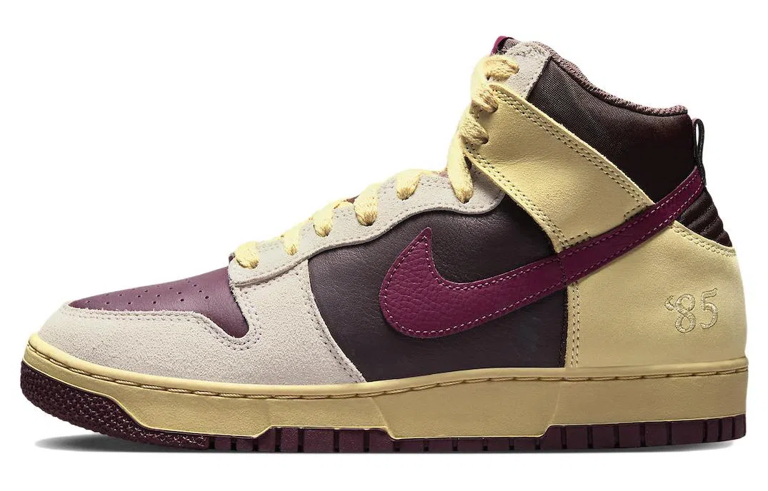 Nike Dunk "Valentine's Day"