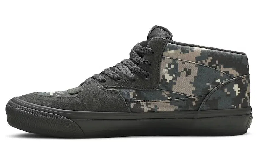 WTAPS x Vans SK8 Mid Camo
