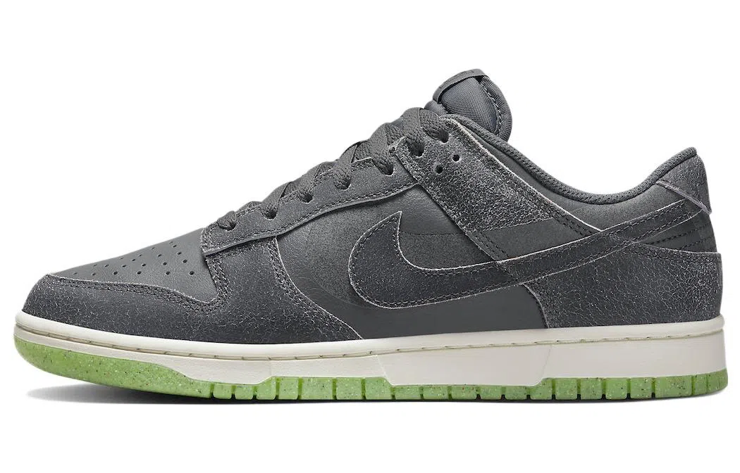 Nike Dunk Low PRM "Halloween"