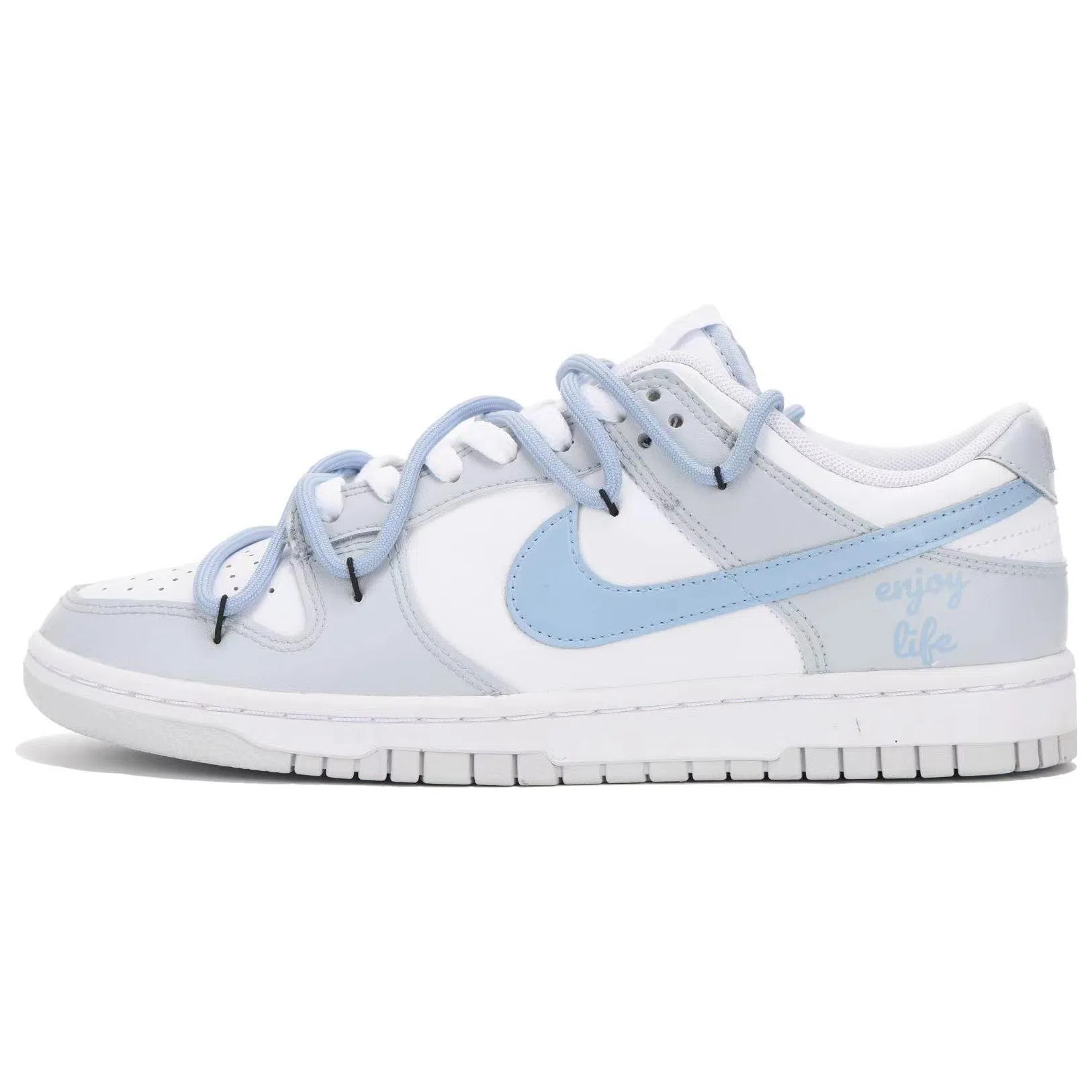 Nike Dunk Low "Pure Platinum"
