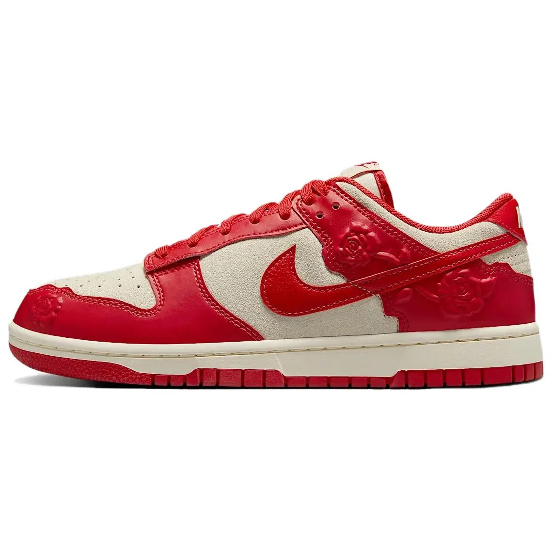 Nike Dunk Low "Roses"