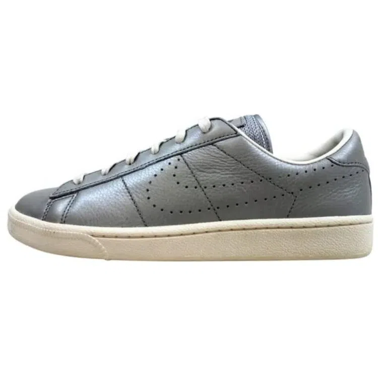 Nike Tennis Classic Silver