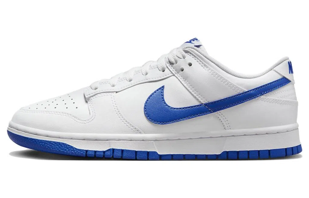 Nike Dunk Low "Hyper Royal"