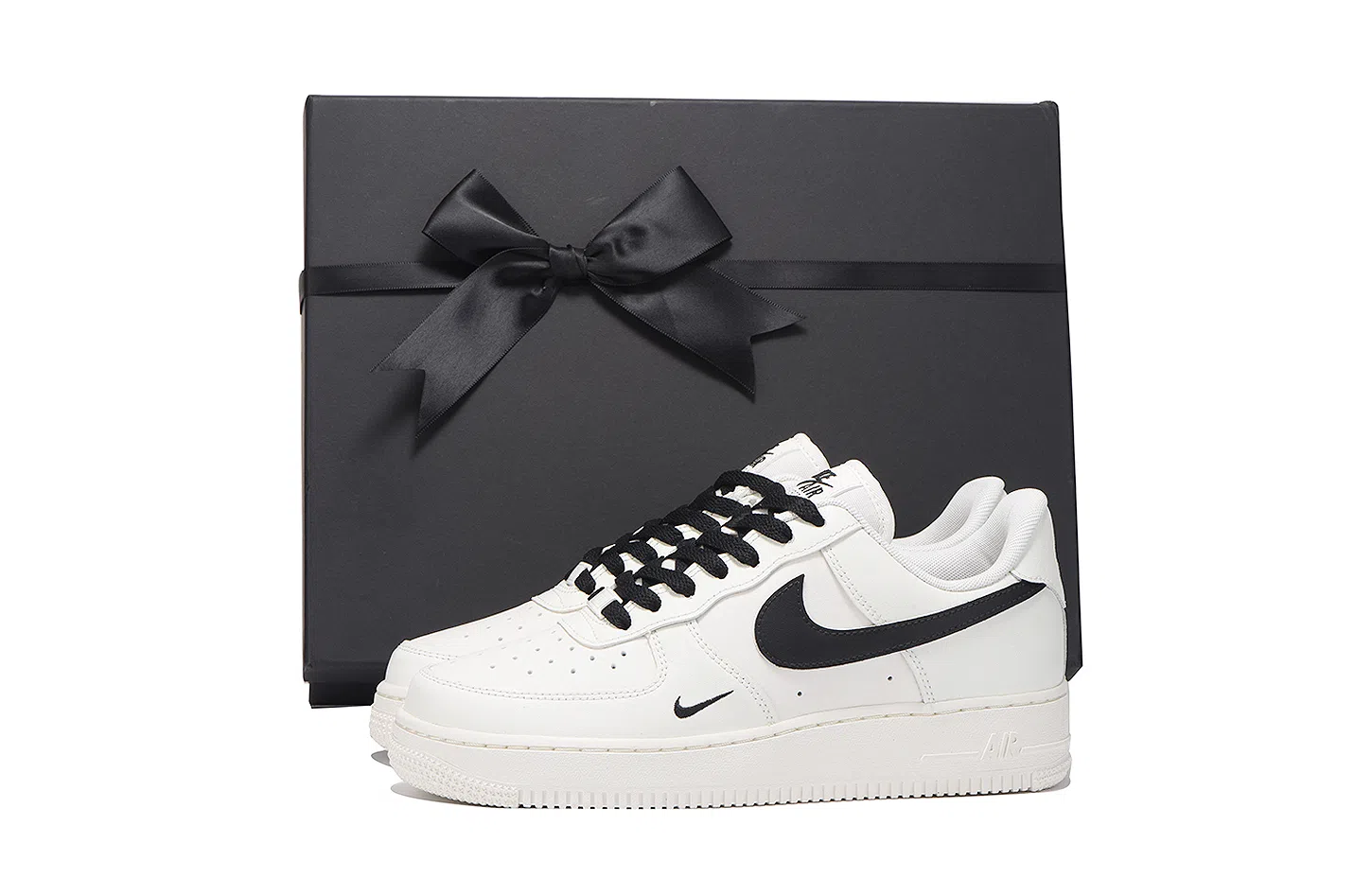 Nike Air Force 1 Low Cream