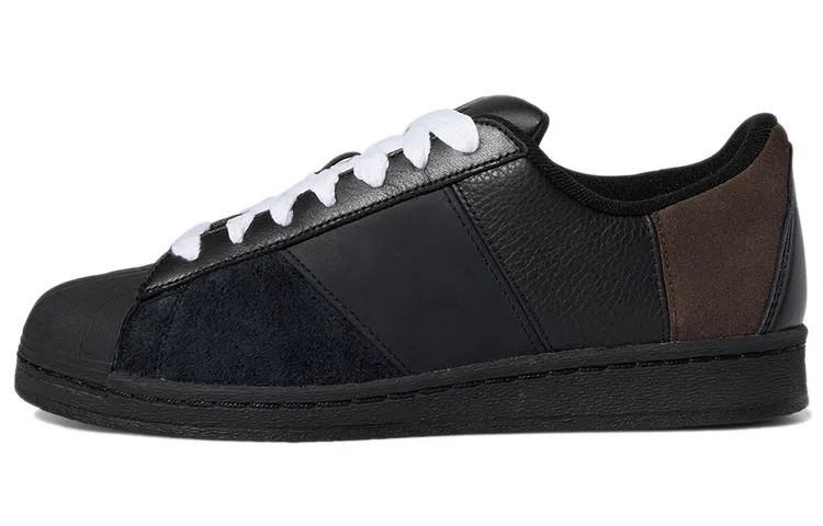 adidas Superstar 82