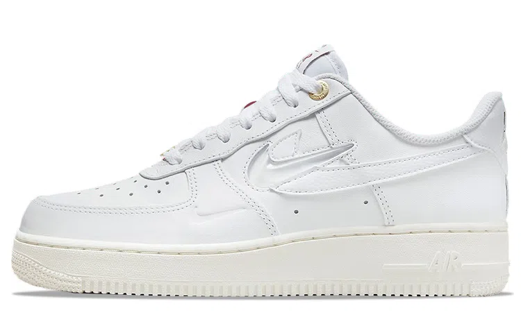 Nike Air Force 1 Low White Gold