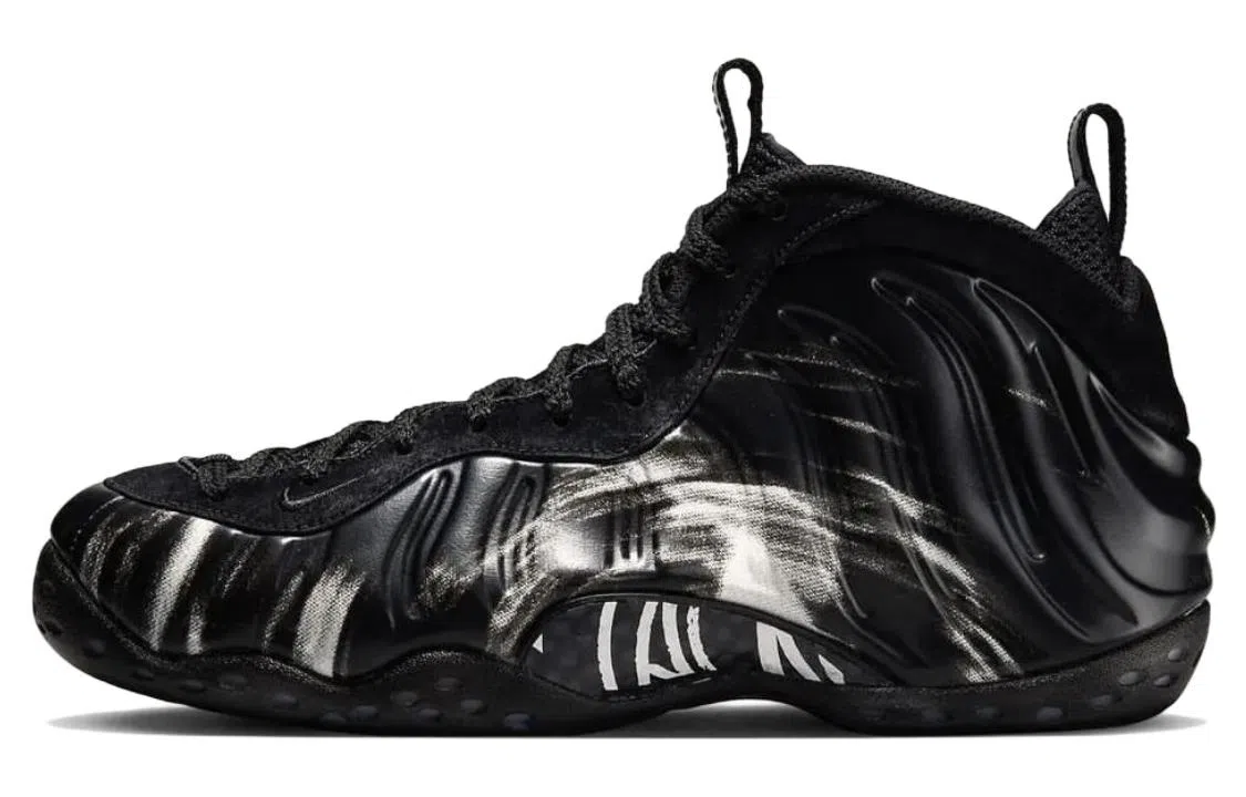 Nike Foamposite One "Black and White"