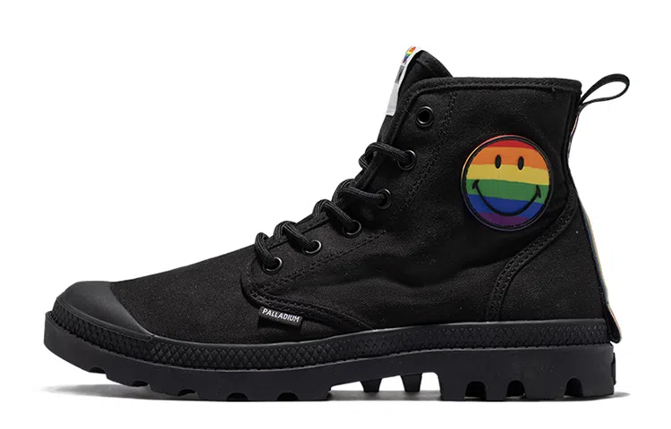 Palladium Pampa Smiley Pride