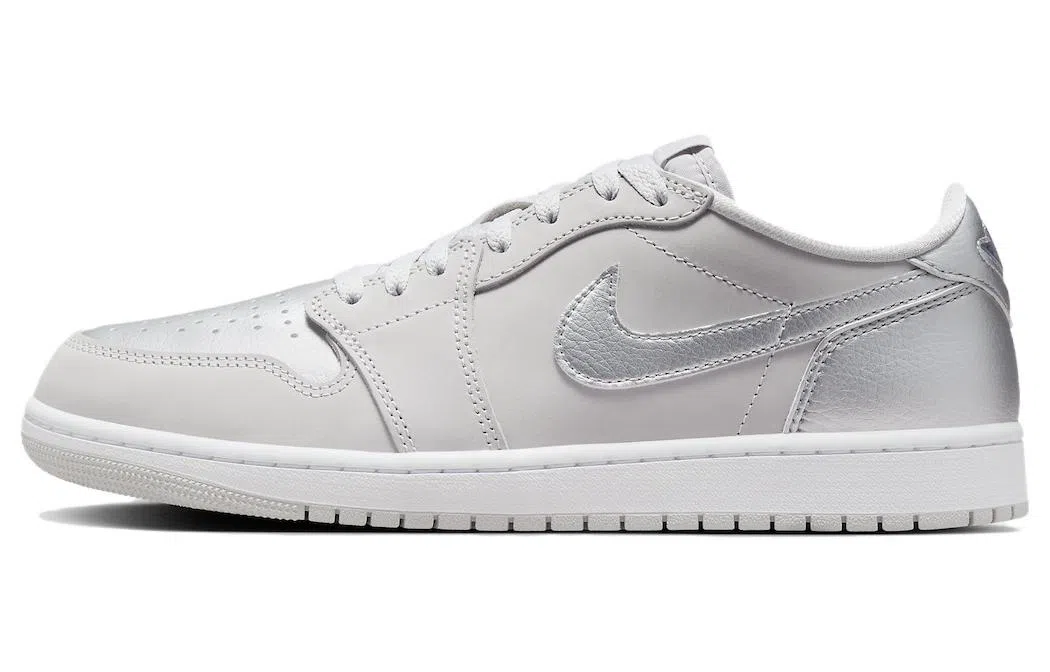 Jordan Air Jordan 1 Low OG "Metallic Silver"
