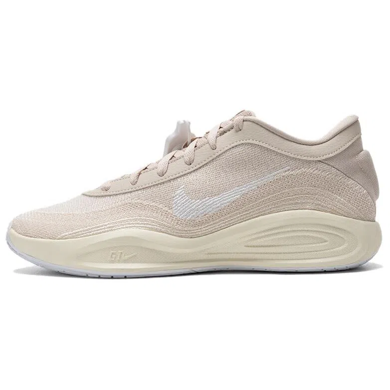 Nike G.T. Hustle Academy Beige