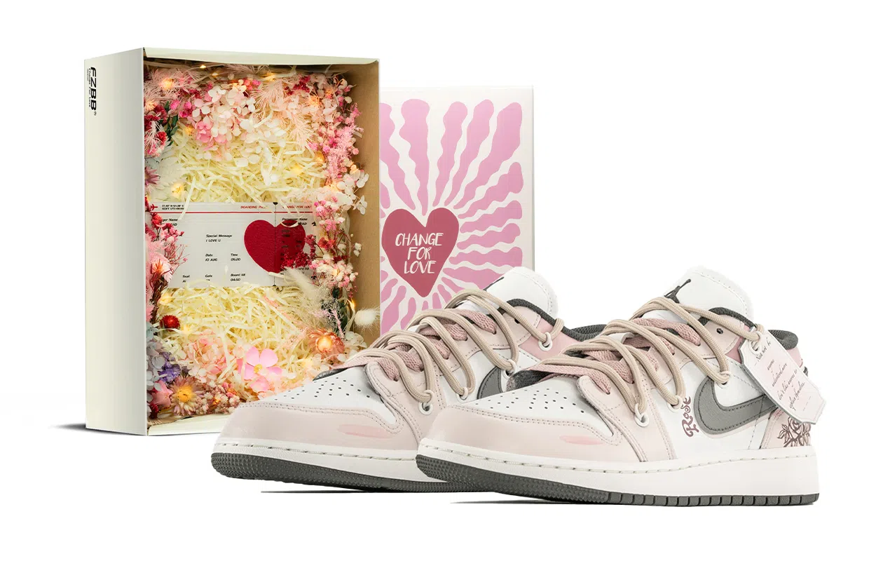 Jordan Air Jordan 1 Low GS Grey Pink