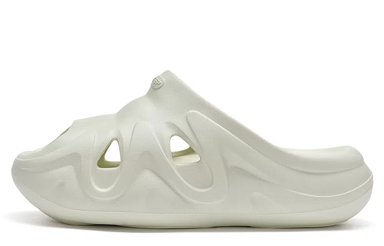 特步萌宠-爪爪鞋时尚舒适软底低帮沙滩凉鞋女款蛋白石绿