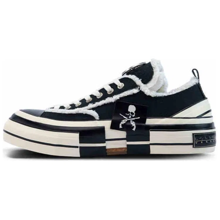 xVESSEL ROARGUNS Low Canvas Sneakers