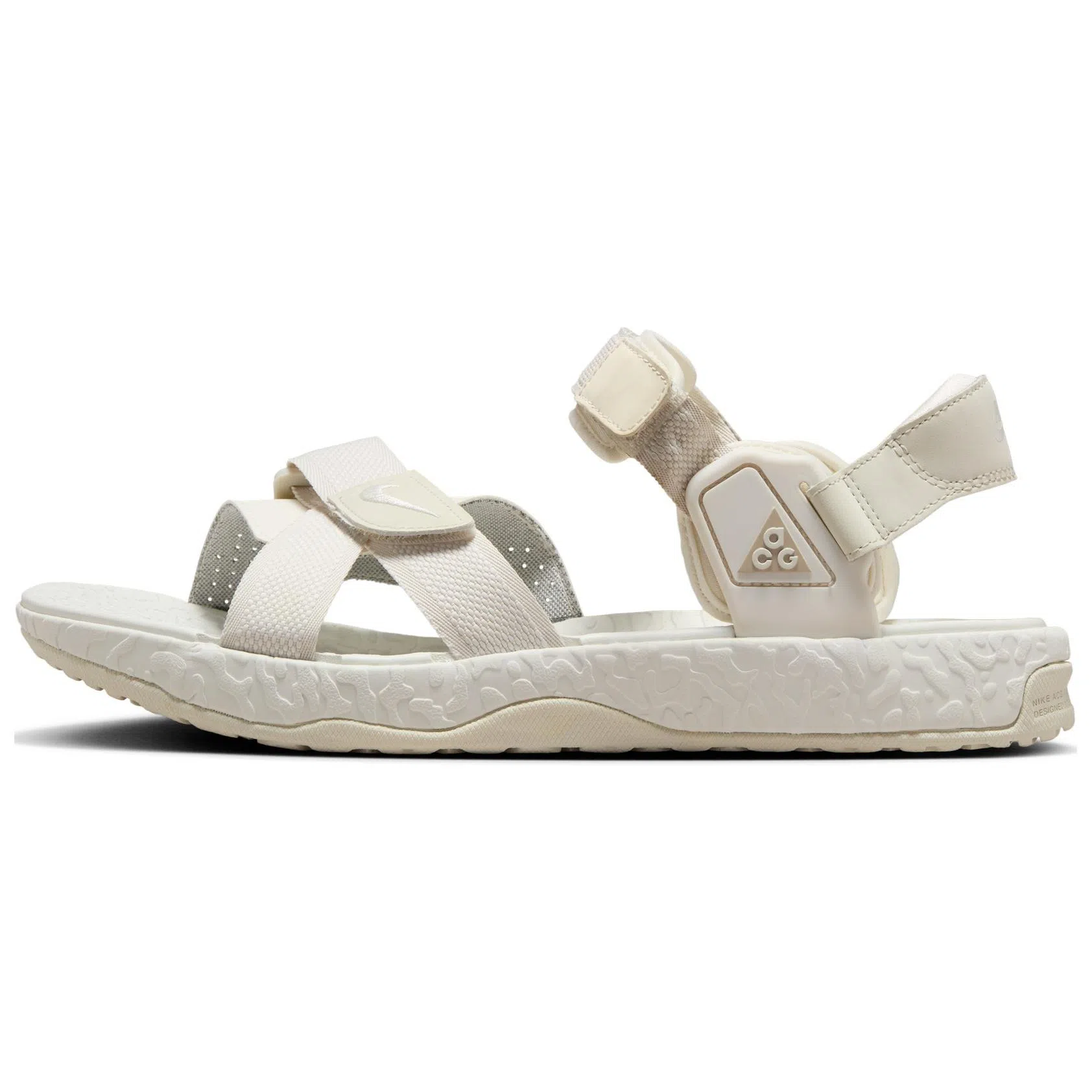 Nike ACG Deschutz Beige